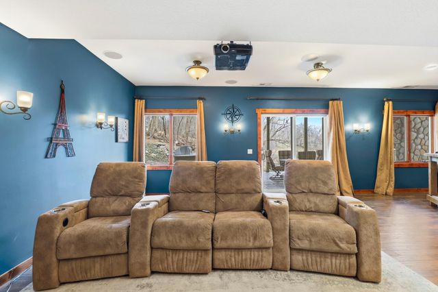 4561 Oak Pond Road, Eagan, MN 55123