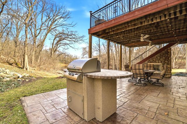 4561 Oak Pond Road, Eagan, MN 55123