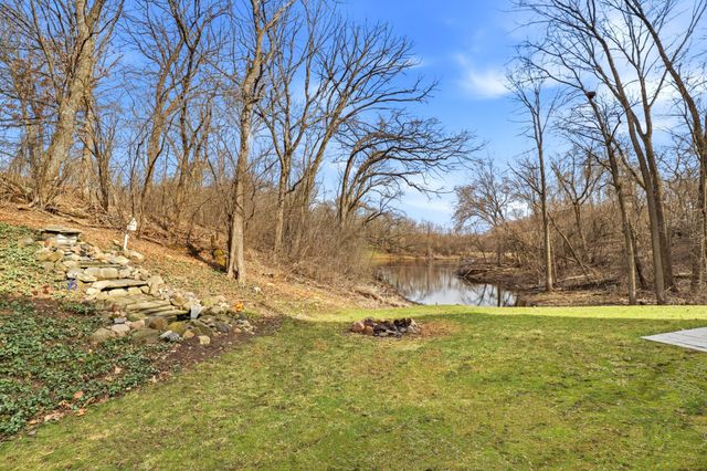 4561 Oak Pond Road, Eagan, MN 55123