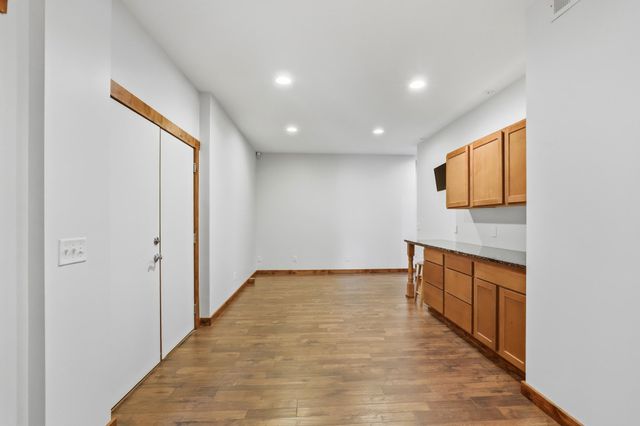 4561 Oak Pond Road, Eagan, MN 55123