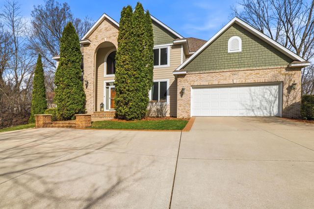 4561 Oak Pond Road, Eagan, MN 55123
