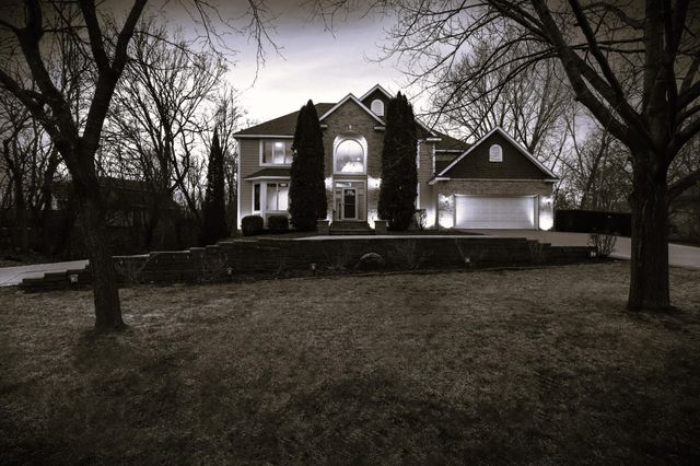 4561 Oak Pond Road, Eagan, MN 55123