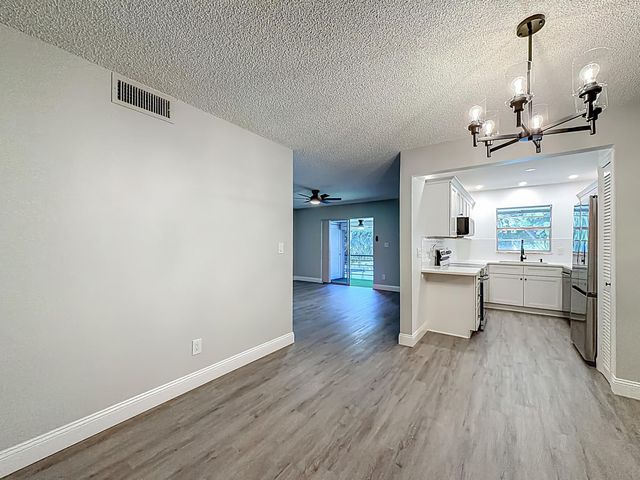 1000 NW 13th Street 201a, Boca Raton, FL 33486