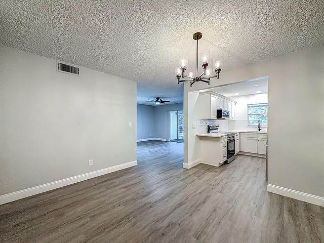 1000 NW 13th Street 201a, Boca Raton, FL 33486