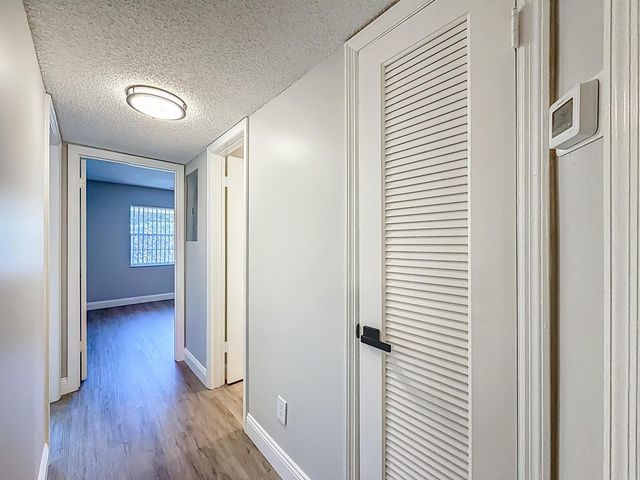 1000 NW 13th Street 201a, Boca Raton, FL 33486