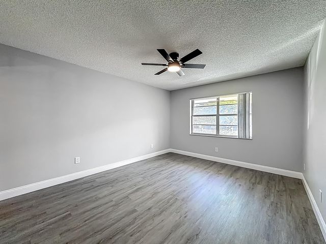 1000 NW 13th Street 201a, Boca Raton, FL 33486