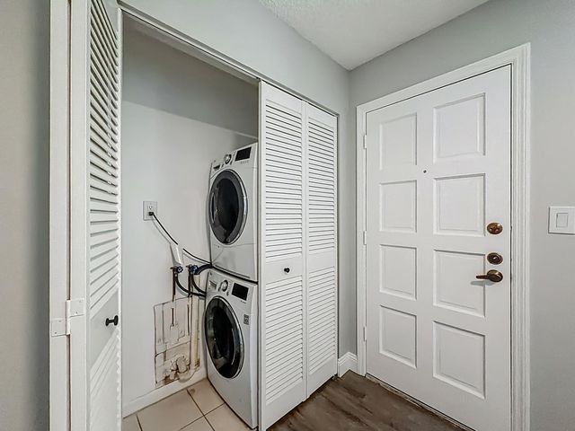 1000 NW 13th Street 201a, Boca Raton, FL 33486