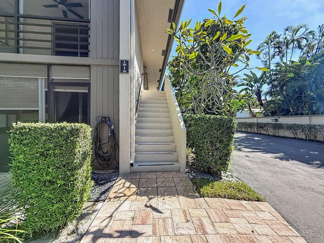 1000 NW 13th Street 201a, Boca Raton, FL 33486