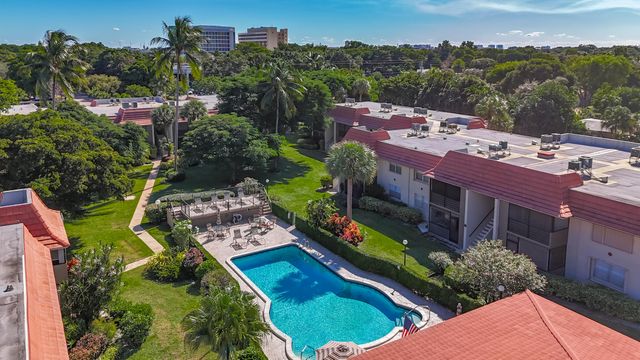 1000 NW 13th Street 201a, Boca Raton, FL 33486