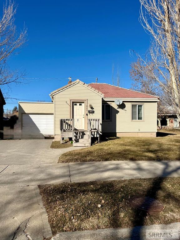 Image 1 of property listing at 465 8th Street, Idaho Falls, ID 83401