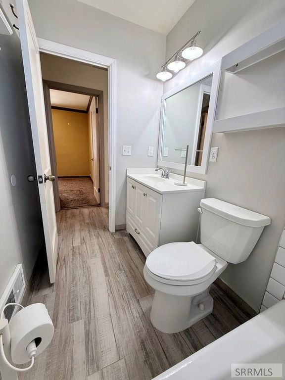 Image 15 of property listing at 465 8th Street, Idaho Falls, ID 83401