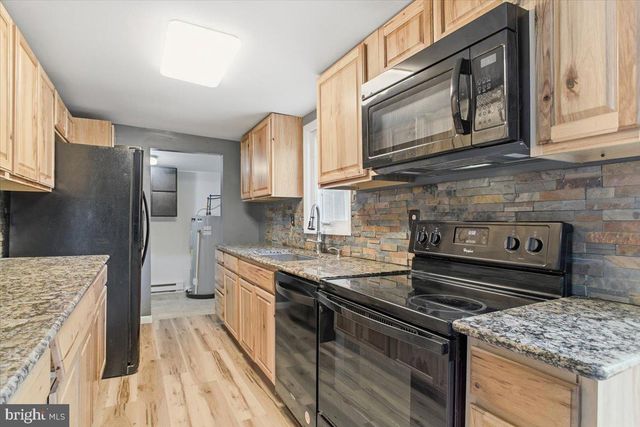 118 WILLOW MILL PARK ROAD, Mechanicsburg, PA 17050