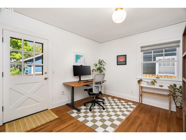 3563 Ne MORRIS St, Portland, OR 97212