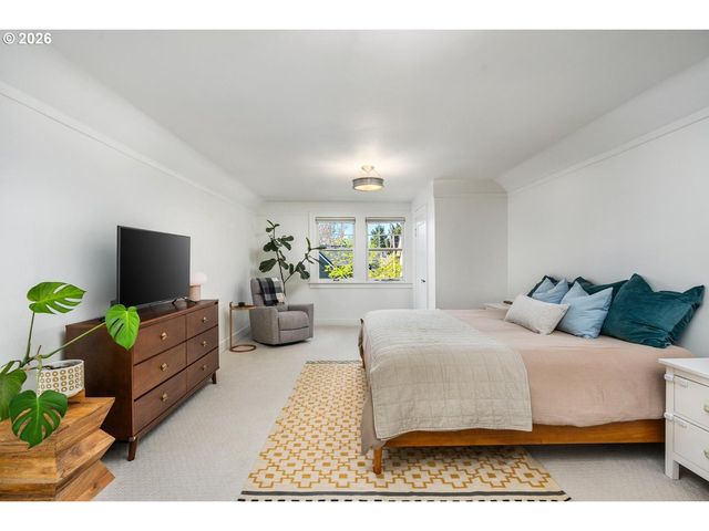 3563 Ne MORRIS St, Portland, OR 97212