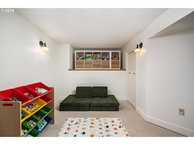 3563 Ne MORRIS St, Portland, OR 97212