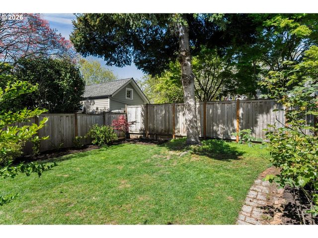 3563 Ne MORRIS St, Portland, OR 97212