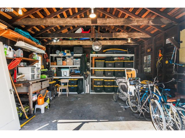 3563 Ne MORRIS St, Portland, OR 97212