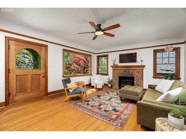 3563 Ne MORRIS St, Portland, OR 97212