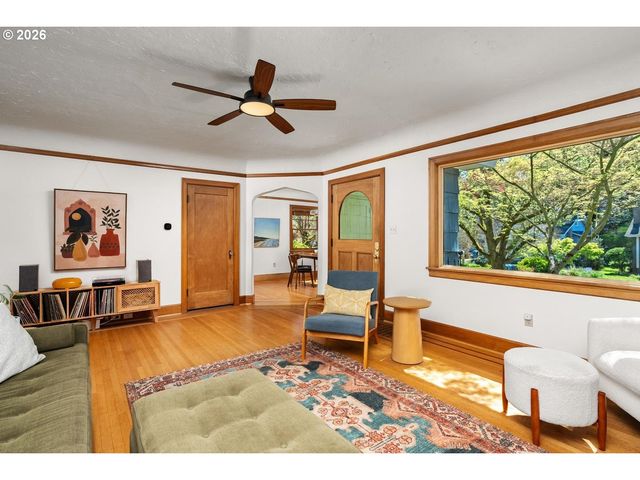 3563 Ne MORRIS St, Portland, OR 97212