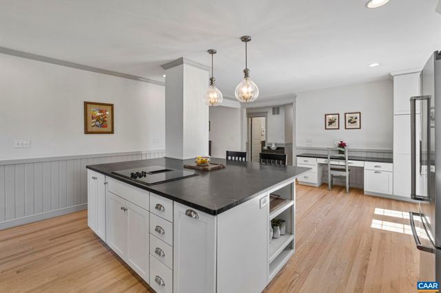 4939 RICHMOND RD, Keswick, VA 22947