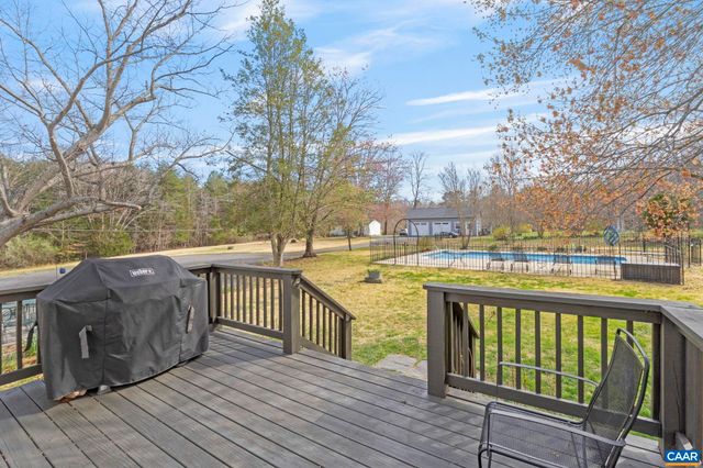 4939 RICHMOND RD, Keswick, VA 22947