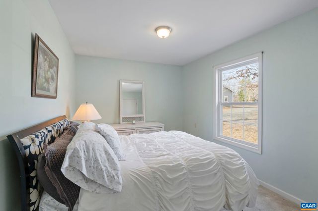 4939 RICHMOND RD, Keswick, VA 22947