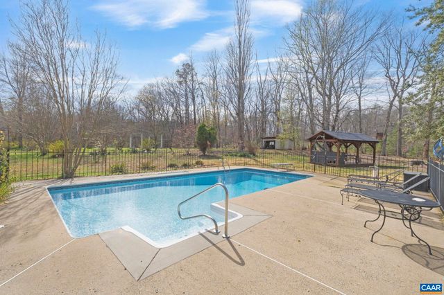 4939 RICHMOND RD, Keswick, VA 22947