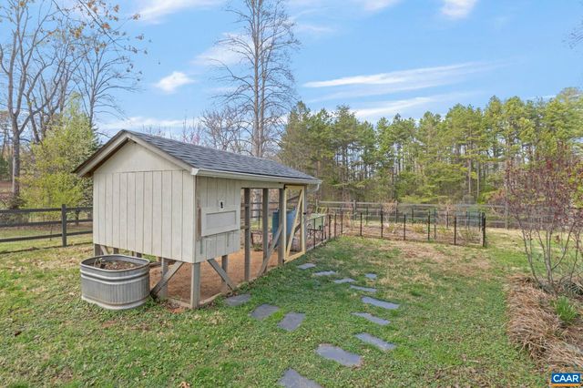4939 RICHMOND RD, Keswick, VA 22947