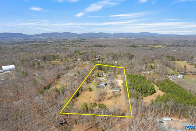 4939 RICHMOND RD, Keswick, VA 22947