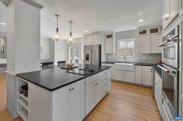 4939 RICHMOND RD, Keswick, VA 22947
