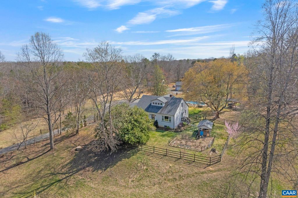 4939 RICHMOND RD, Keswick, VA 22947