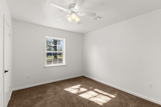 211 S Pine Street, Stratford, OK 74872