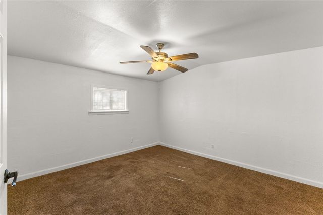 211 S Pine Street, Stratford, OK 74872