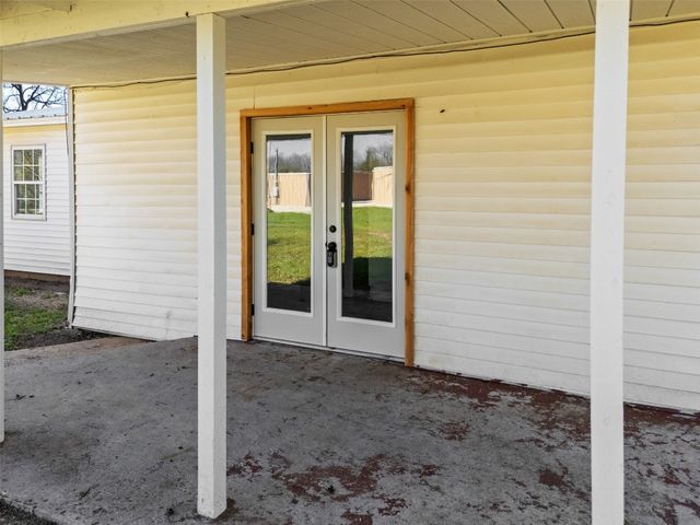 211 S Pine Street, Stratford, OK 74872