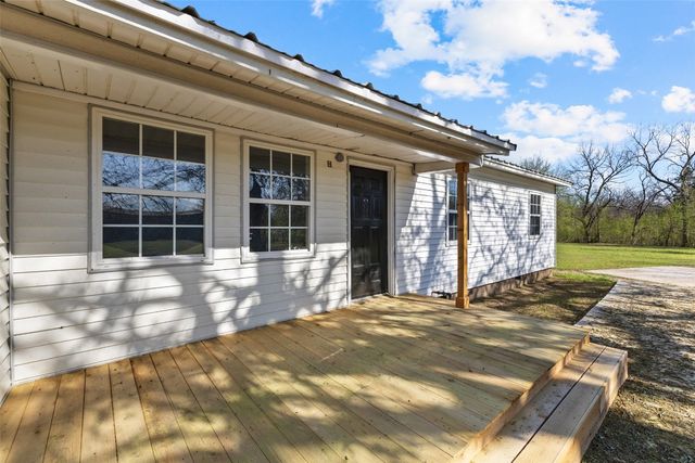 211 S Pine Street, Stratford, OK 74872