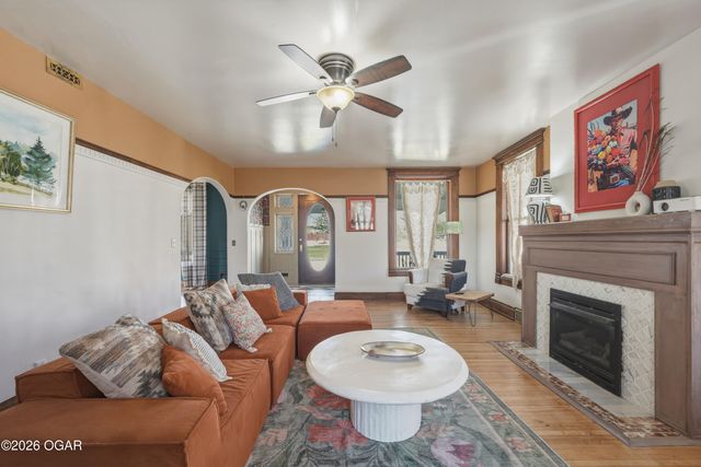 405 S Moffet Avenue, Joplin, MO 64801