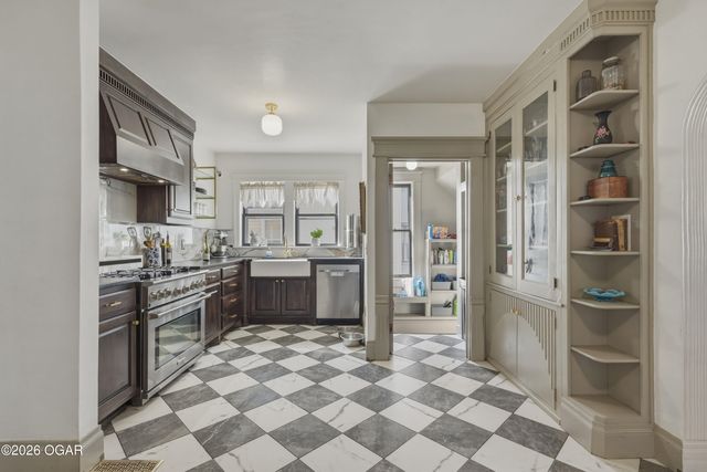 405 S Moffet Avenue, Joplin, MO 64801