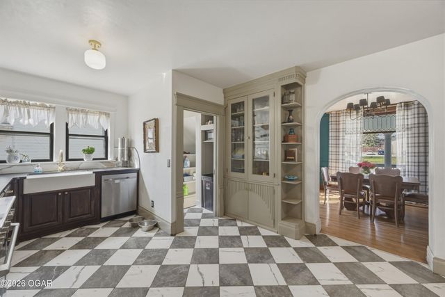 405 S Moffet Avenue, Joplin, MO 64801