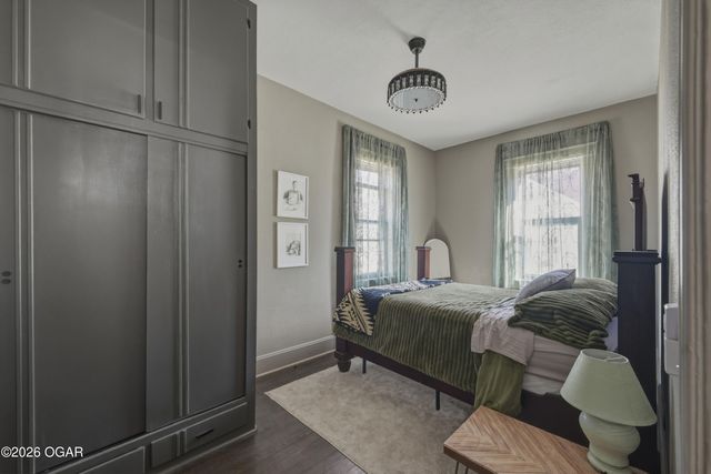 405 S Moffet Avenue, Joplin, MO 64801