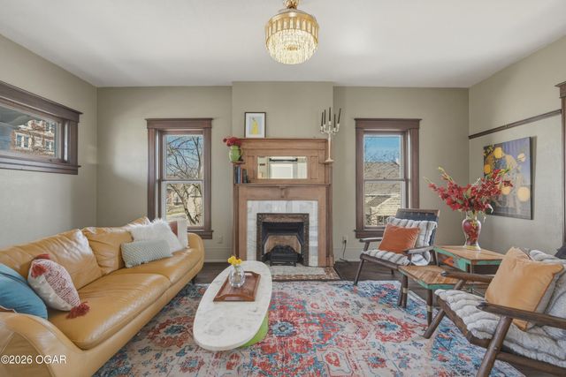 405 S Moffet Avenue, Joplin, MO 64801