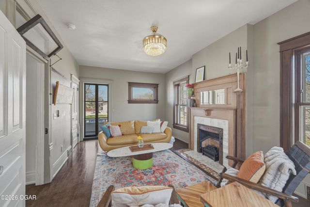 405 S Moffet Avenue, Joplin, MO 64801