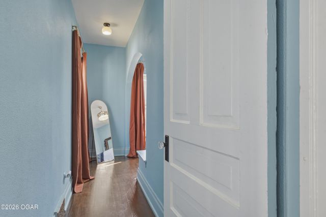 405 S Moffet Avenue, Joplin, MO 64801