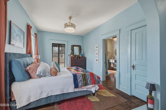 405 S Moffet Avenue, Joplin, MO 64801