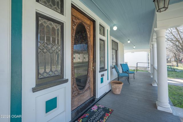 405 S Moffet Avenue, Joplin, MO 64801