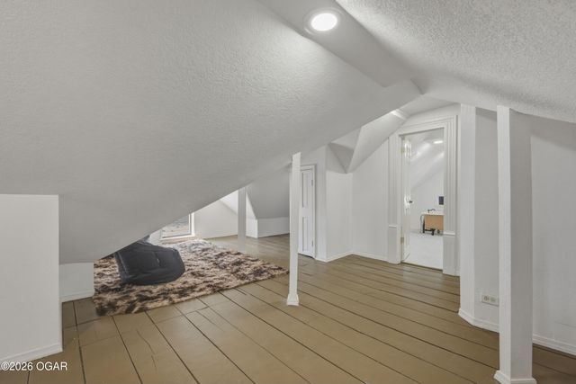 405 S Moffet Avenue, Joplin, MO 64801