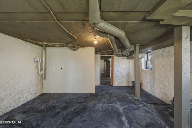 405 S Moffet Avenue, Joplin, MO 64801