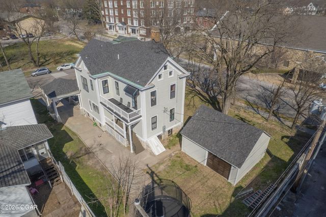 405 S Moffet Avenue, Joplin, MO 64801