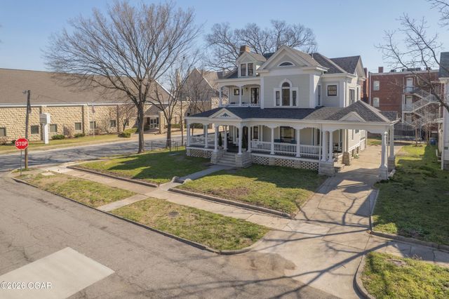 405 S Moffet Avenue, Joplin, MO 64801