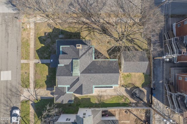 405 S Moffet Avenue, Joplin, MO 64801