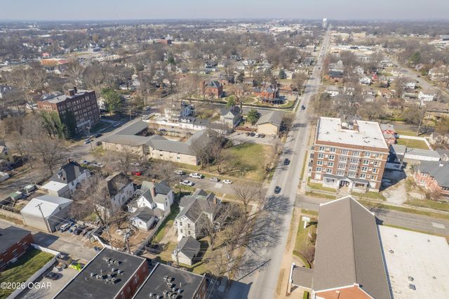 405 S Moffet Avenue, Joplin, MO 64801